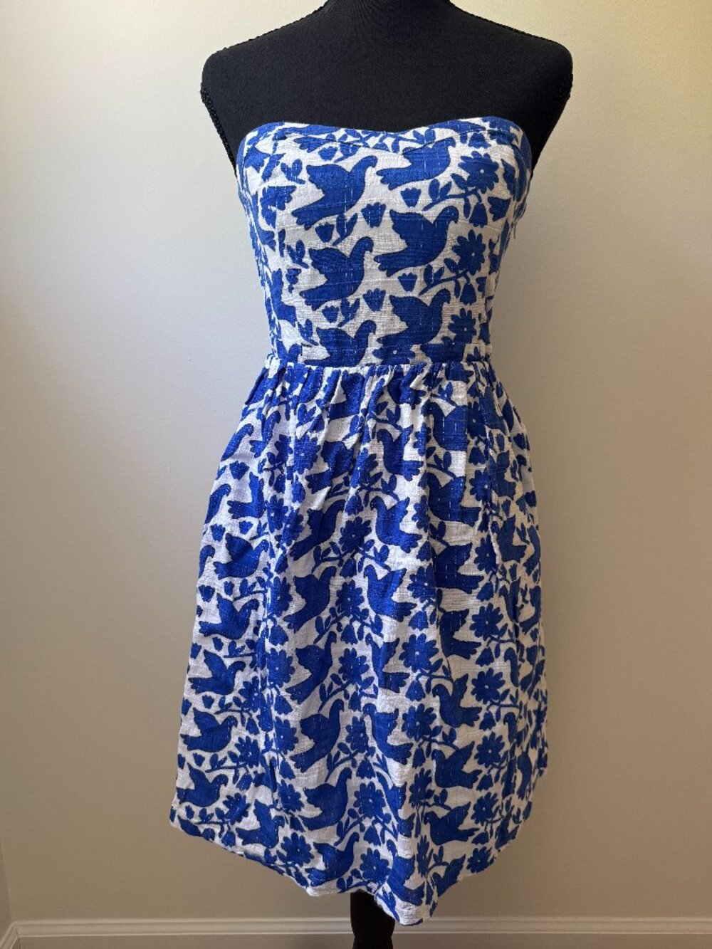 Old Navy Blue & White Bird Print Strapless Fit & Flare Dress - Size 2